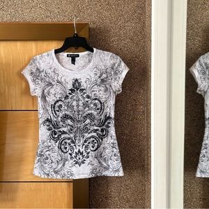 NEW International Concepts short sleeve top